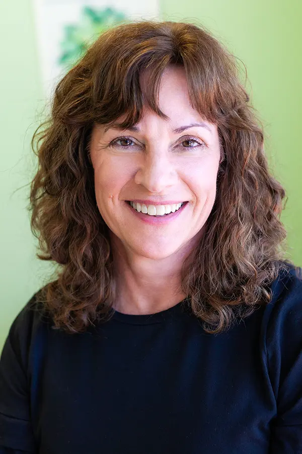 Beth-Owens-AGNP-C-Raving-Health Beth Owens AGNP-C of Raving Health